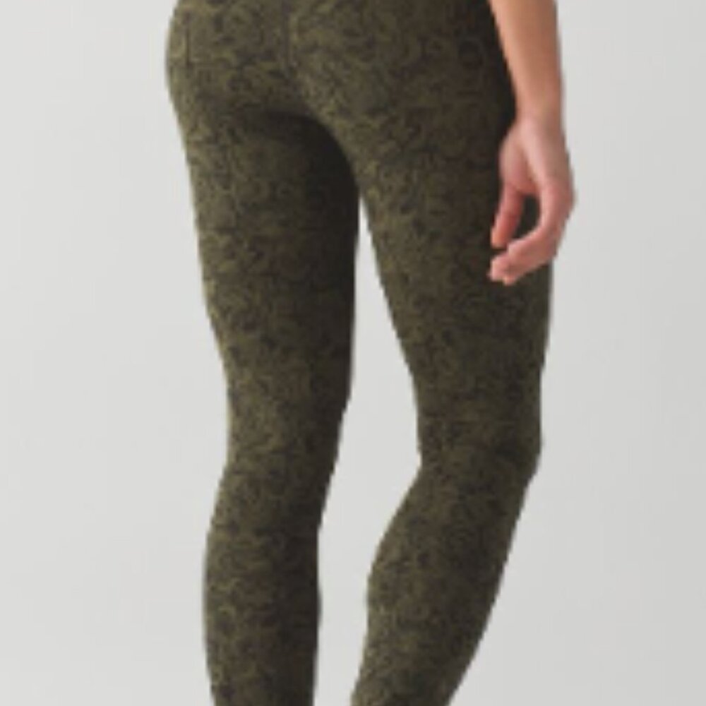 (6105) Lululemon Wunder Under Hi-Rise Tight Sz 12 * LOVED *EUC