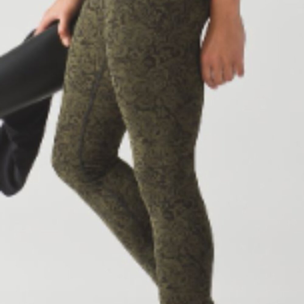 (6105) Lululemon Wunder Under Hi-Rise Tight Sz 12 * LOVED *EUC