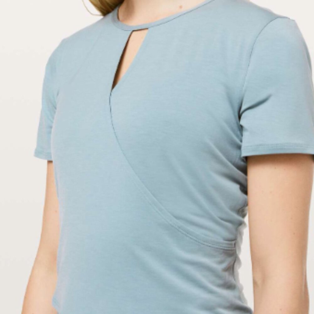 (6115) LULULEMON Round Trip Short Sleeve Sz 10 *LOVED