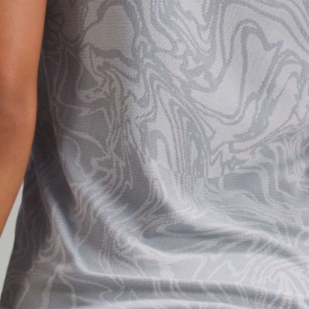 (6116)  🍋 LULULEMON RUN: Swiftly Tech Short-Sleeve Shirt 2.0 Sz 12 **LOVED **EU