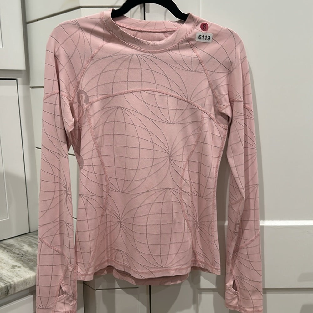 (6119/6220)  🍋 RARE LULULEMON Long Sleeve Sz 8 **RARE**