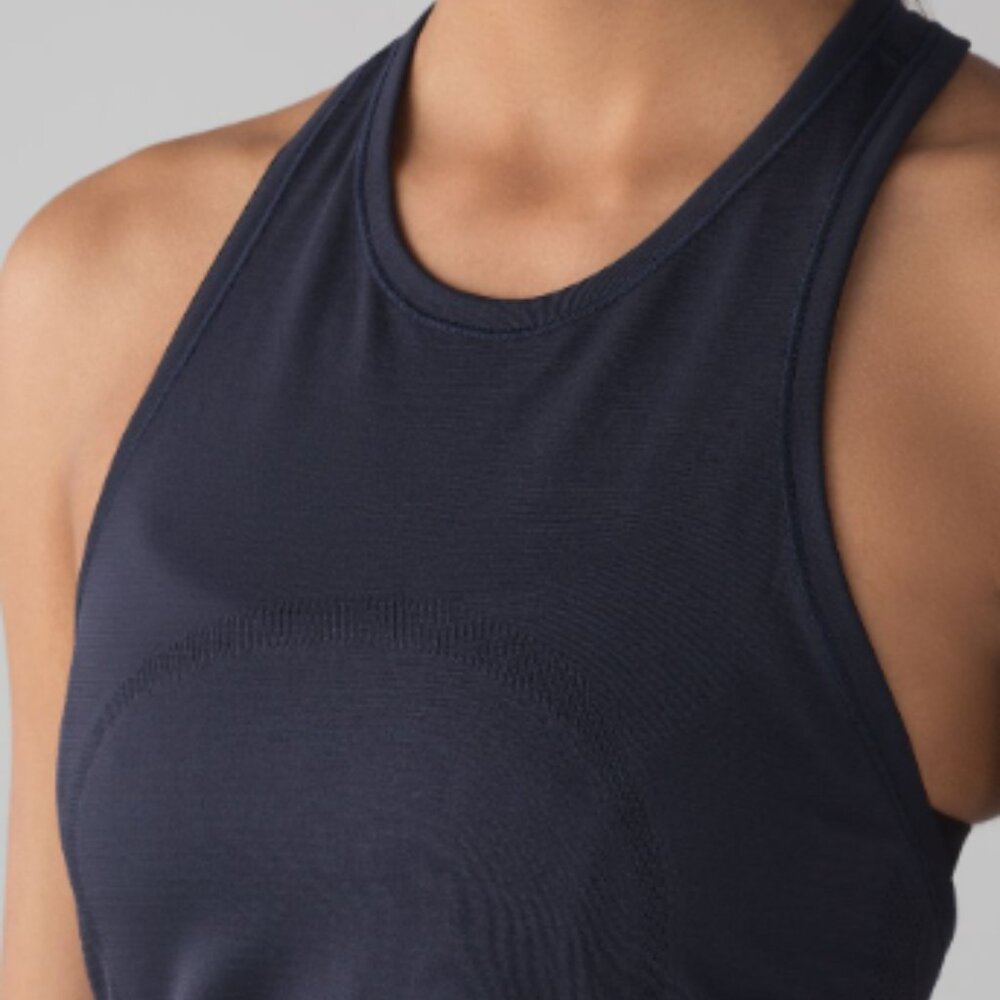 (6128)  🍋 LULULEMON RUN: Swiftly Tech T-BACK Sz 8 ** LOVED