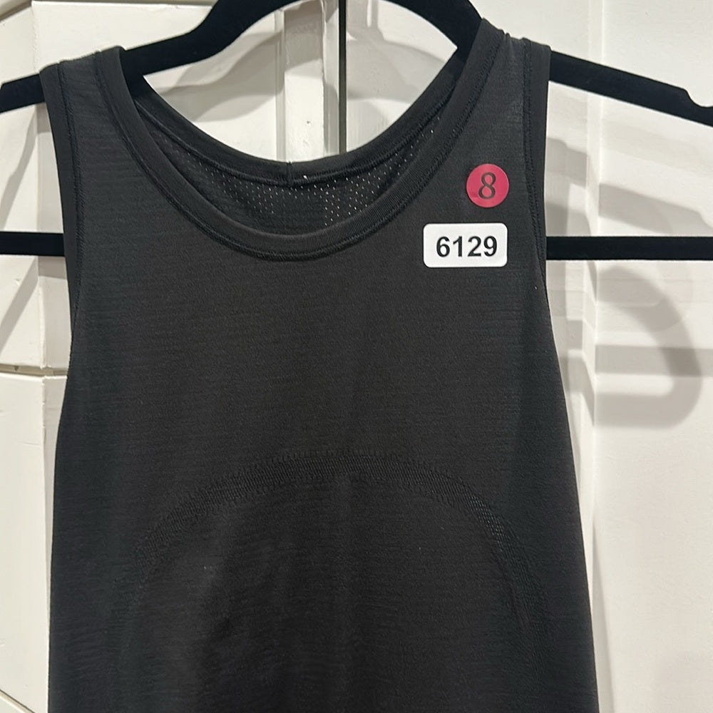 (6129)  🍋 LULULEMON RUN: Swiftly Tech T-BACK Sz 8 ** LOVED BLACK