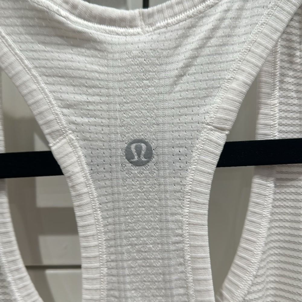(6132)  🍋 LULULEMON RUN: Swiftly Tech Racerback Sz 8 ** LOVED