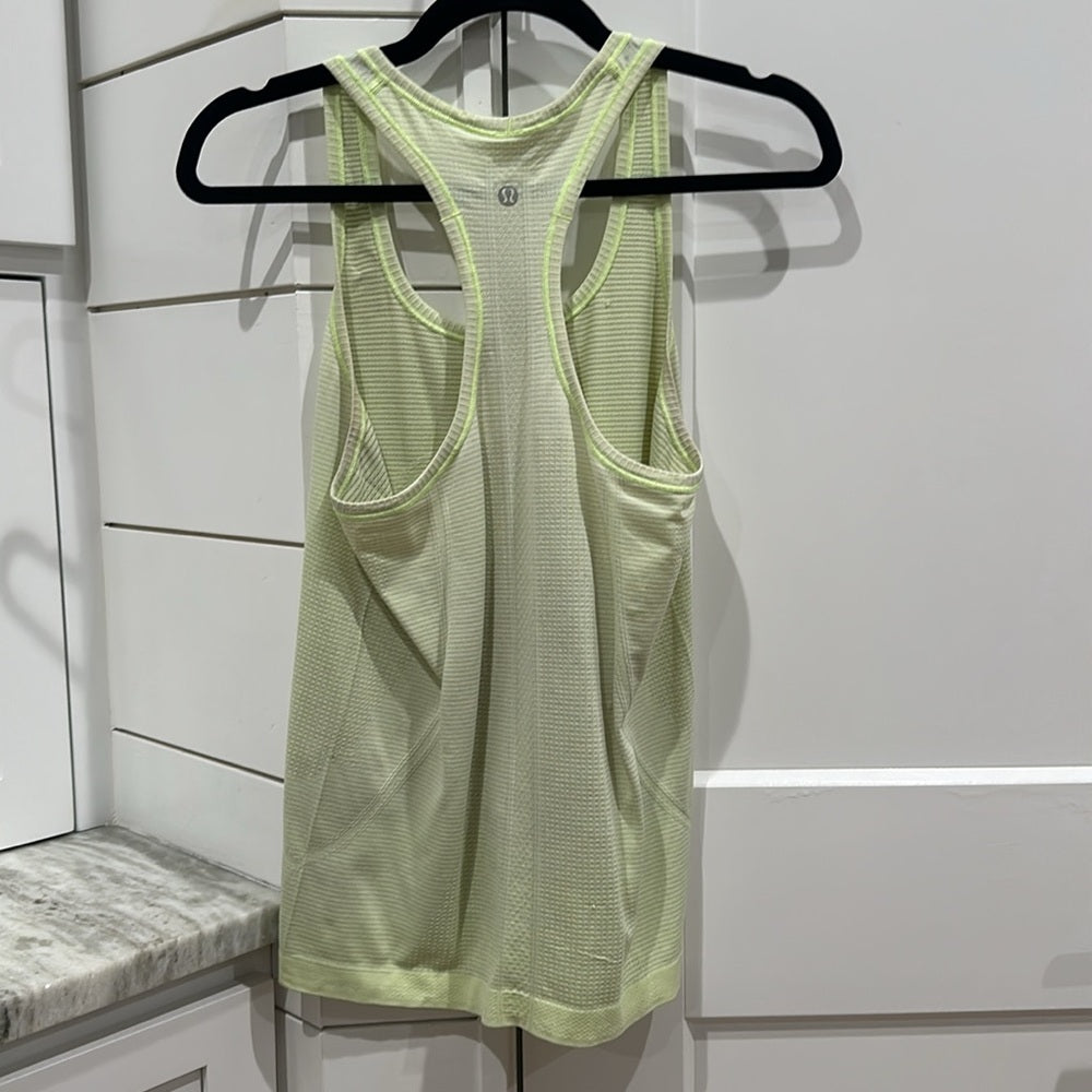 (6139)  🍋 LULULEMON RUN: Swiftly Tech Racerback Sz 8 ** LOVED
