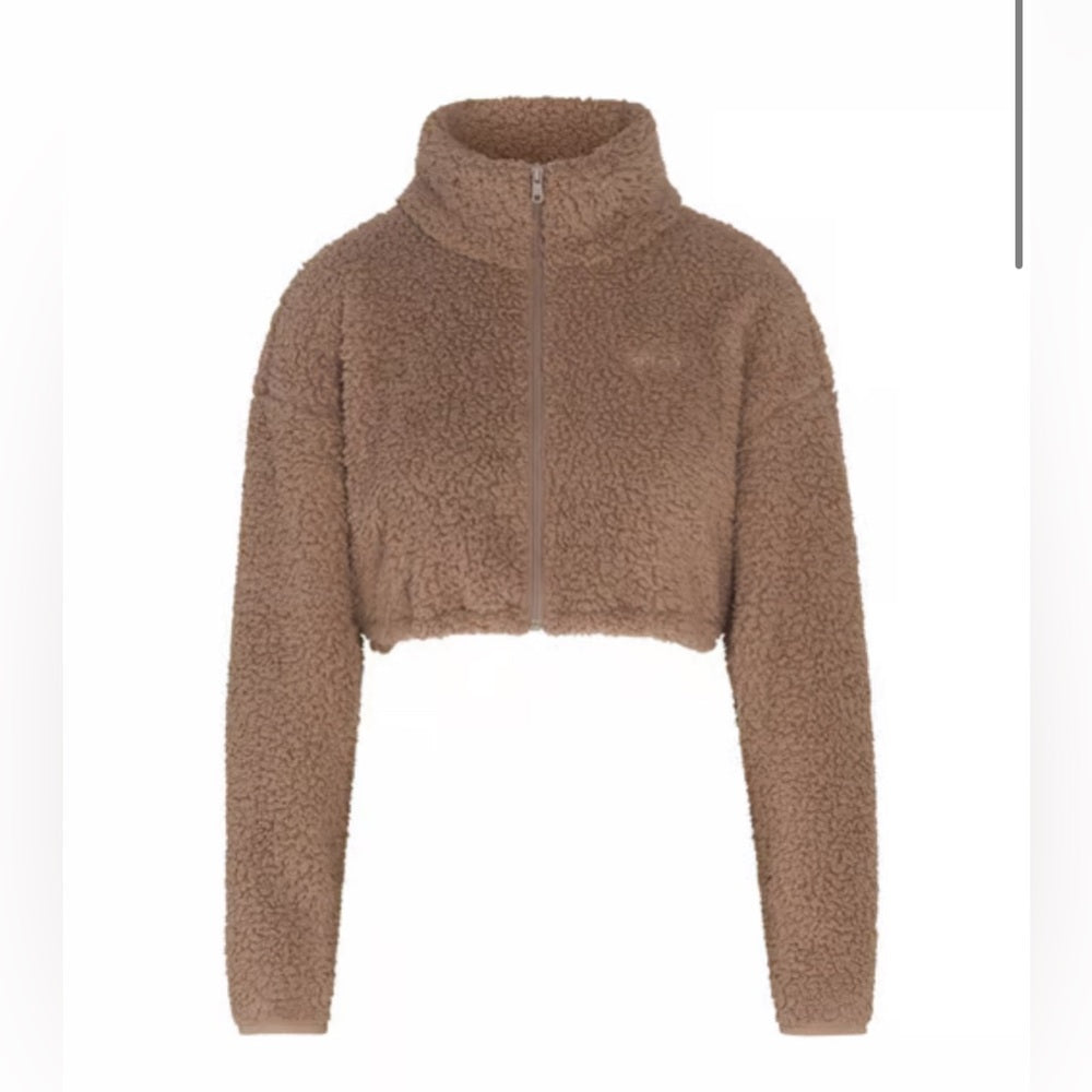 NWT SKIMS Dessert Teddy Pile High Fleece Crop Zip Up Jacket