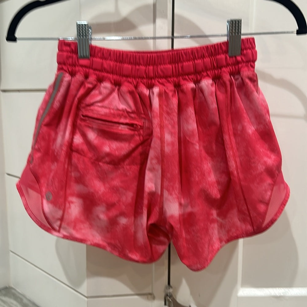 (6145) Hotty Hot HR Lined Short 4" - Sz 4 *LOVED * EUC