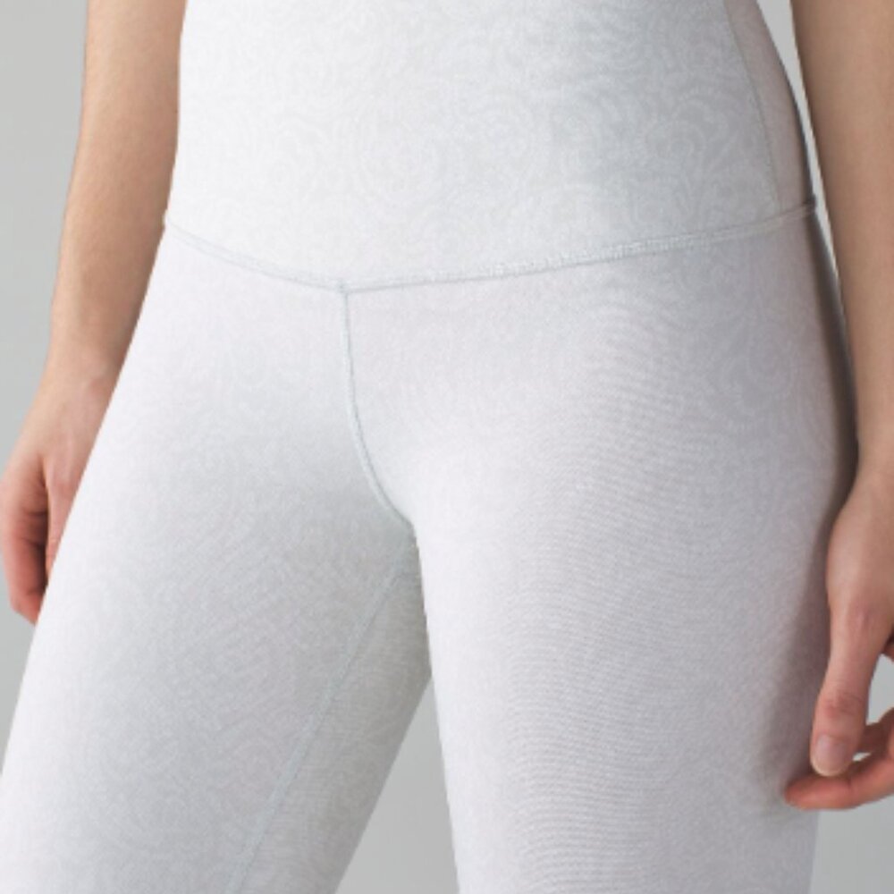 (6167) Lululemon Wunder Under Crop MANIFESTO Sz 6 * LOVED *SPECIAL EDITION