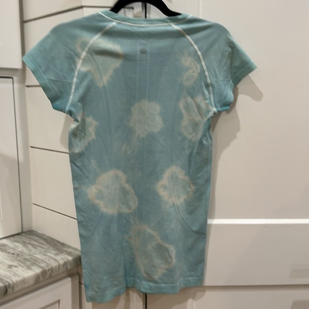 (6169)  🍋 LULULEMON RUN: Swiftly Tech Short Sleeve Crew Sz 6 **LOVED **ORIGINAL