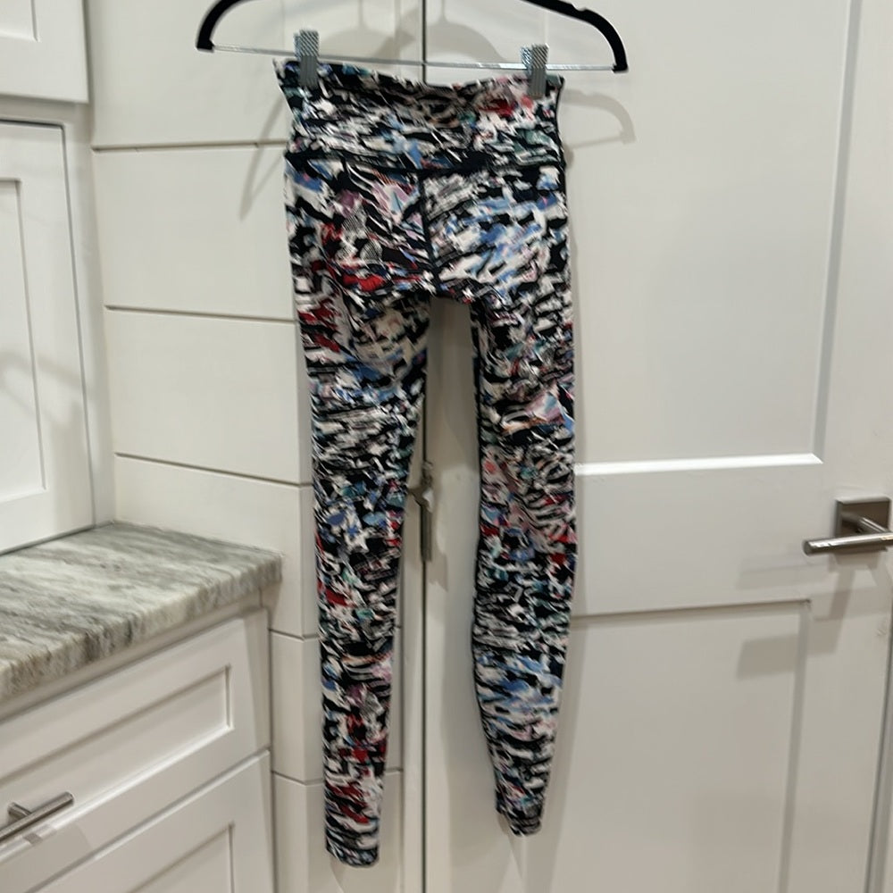 (6181) Lululemon Wunder Under Low-Rise Tight *Full-On Luxtreme 28" Sz 2 * LOVED