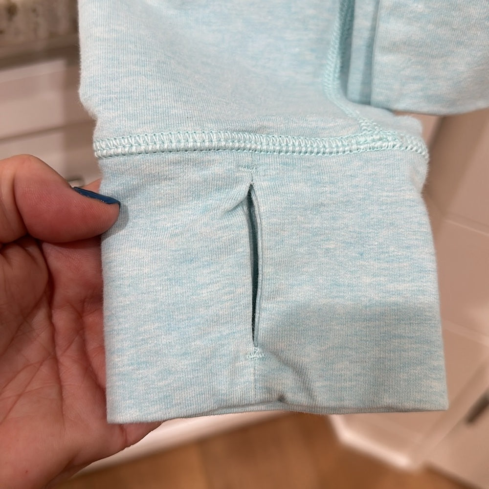 (6182) LULULEMON Voyage Pullover P2P= 20.5" Sz 10 in AQUAMARINE