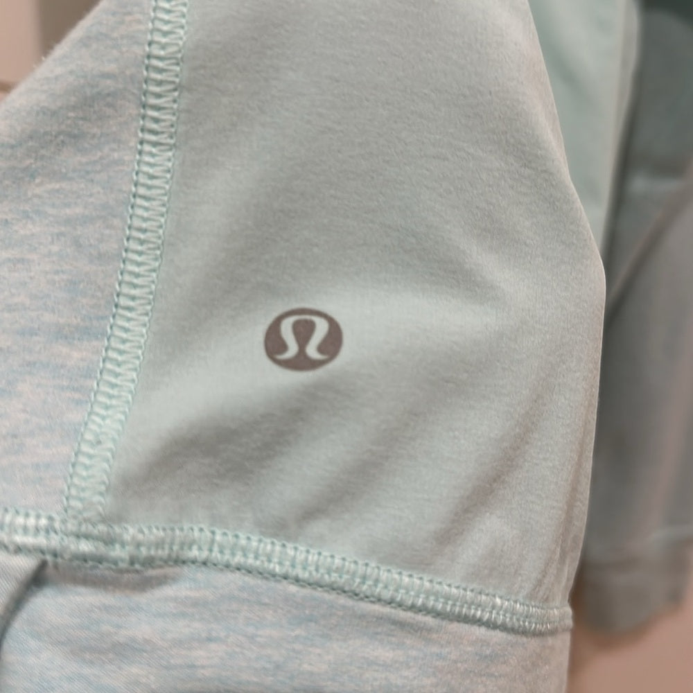 (6182) LULULEMON Voyage Pullover P2P= 20.5" Sz 10 in AQUAMARINE