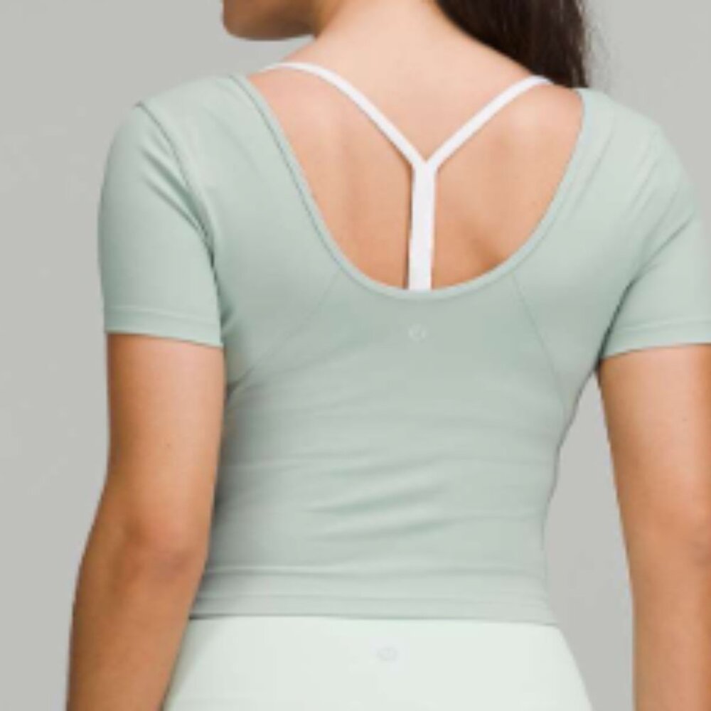 (6186) 🍋  LULULEMON ALIGN TEE P2P=16" Sz 10 *EUC in SILVER BLUE