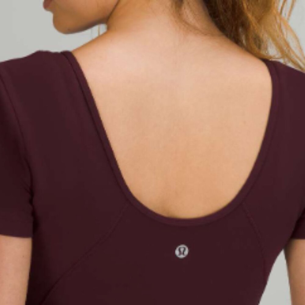 (6187) 🍋  LULULEMON ALIGN TEE P2P=18" Sz 10/12 *EUC in CASISS