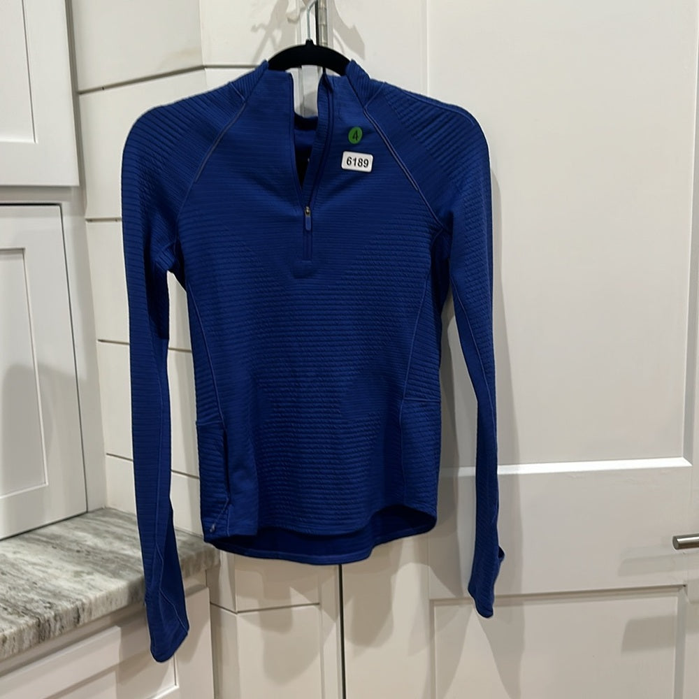 (6189) LULULEMON Ventscape Half-Zip Long Sleeve in BRIGHT BLUE *FLAW