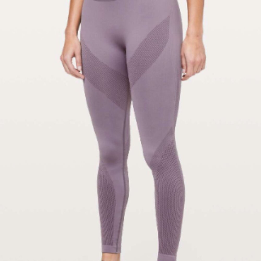 (6191) LULULEMON Iconic Sweat Tight Sz 4 in Graphite Purple / Black