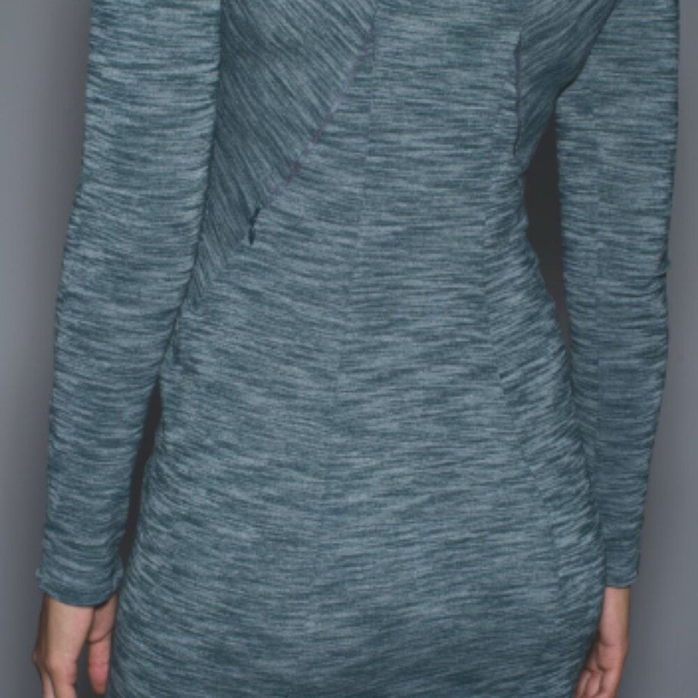 (6194) LULULEMON &go Where-To Dress *Long Sleeve - Sz 8 -Heathered Dk Fuel