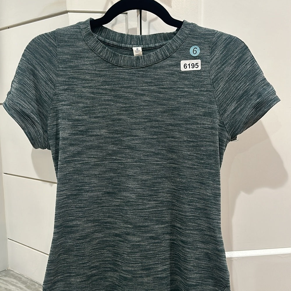 (6195) LULULEMON &go Where-To Dress *Short Sleeve - Sz 6 -Heathered Dk Fu…
