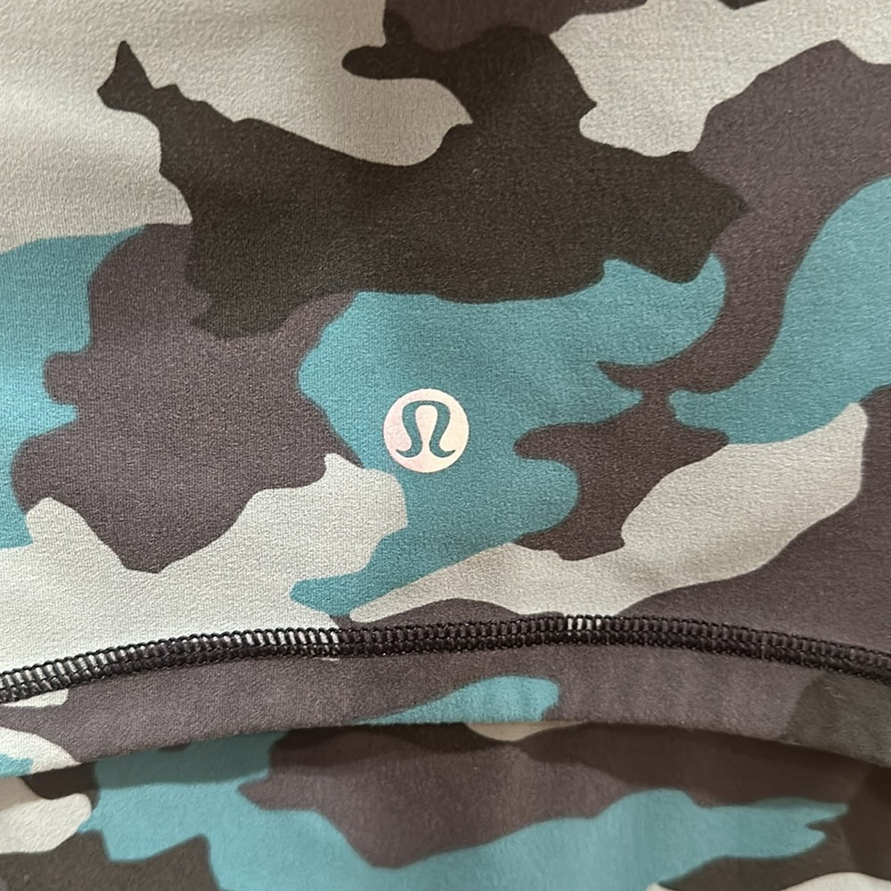(6179) LULULEMON Hooded Define Jack Sz 6 / Heritage 365 Camo Tidewater Teal *EUC