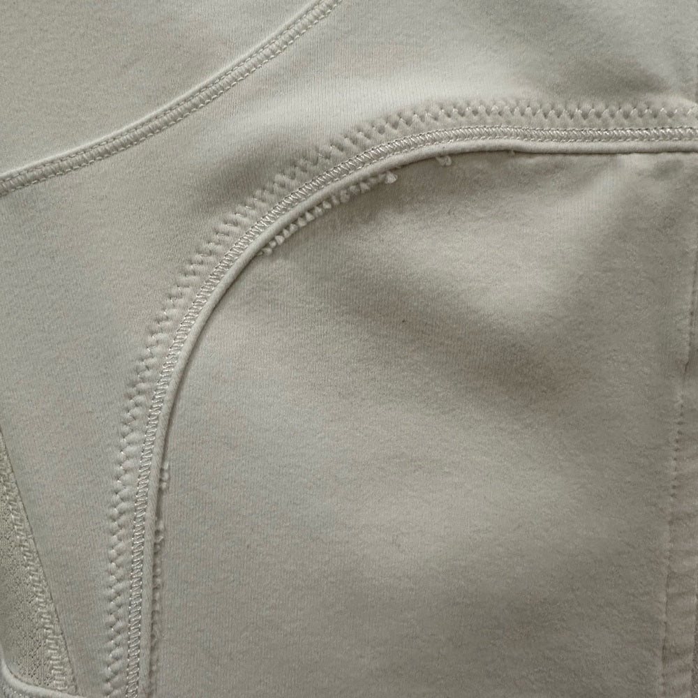 (2181) LULULEMON FORME JACKET - P2P=15.5" **minor flaw