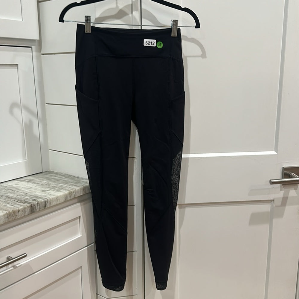 (6212) 🍋 LULULEMON Sole Training 7/8 Tight in Sz 4  **LOVED