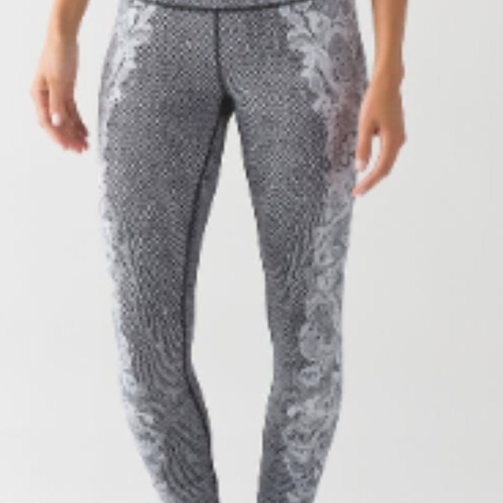 (6213) Lululemon Speed Wunder Tight (Nulux) Sz 10 *LOVED