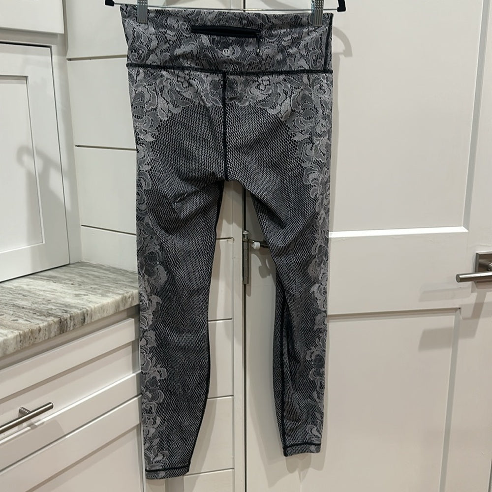 (6213) Lululemon Speed Wunder Tight (Nulux) Sz 10 *LOVED