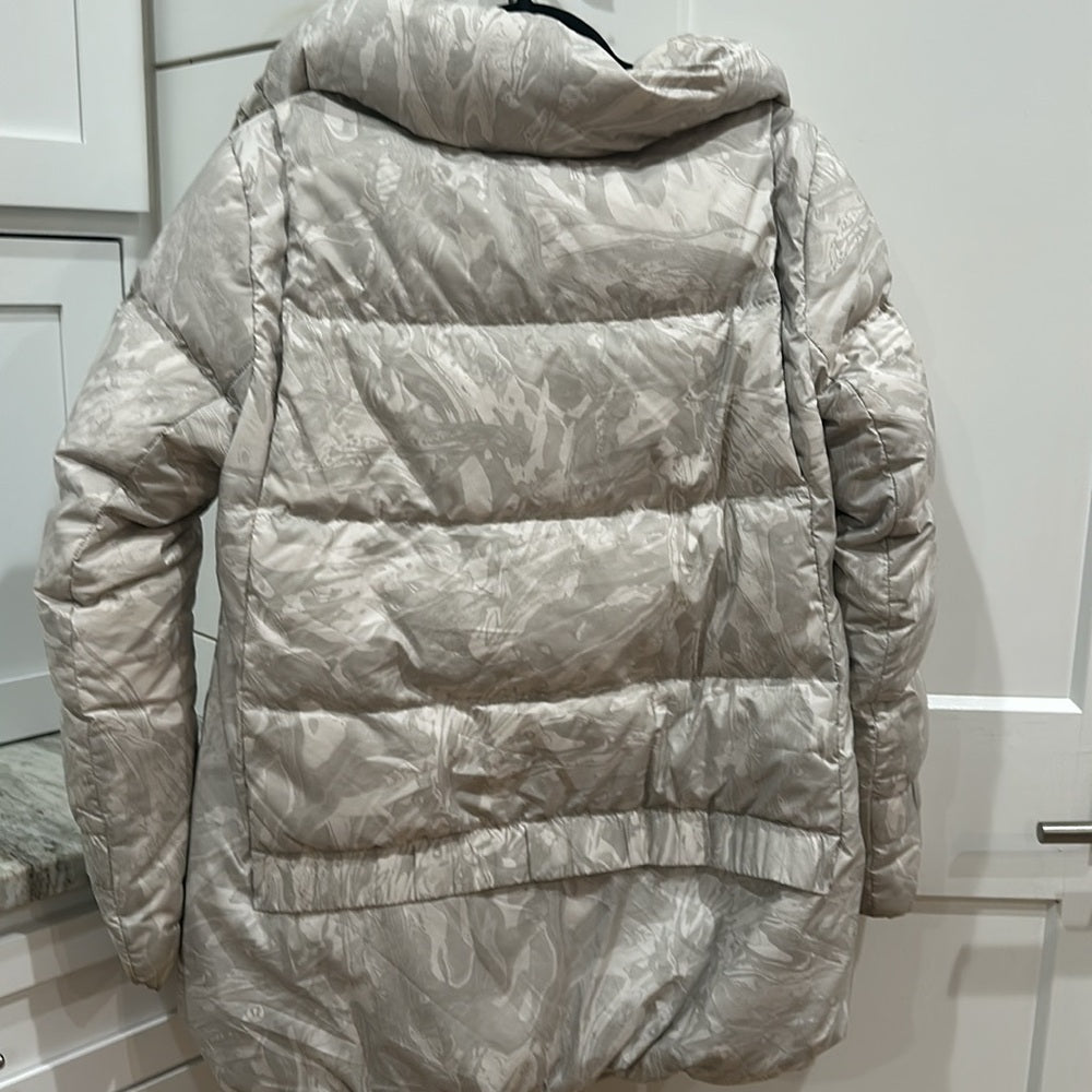 Lululemon Goose Down Jacket Size 2 – Oversized Fit Warm Winter Coat