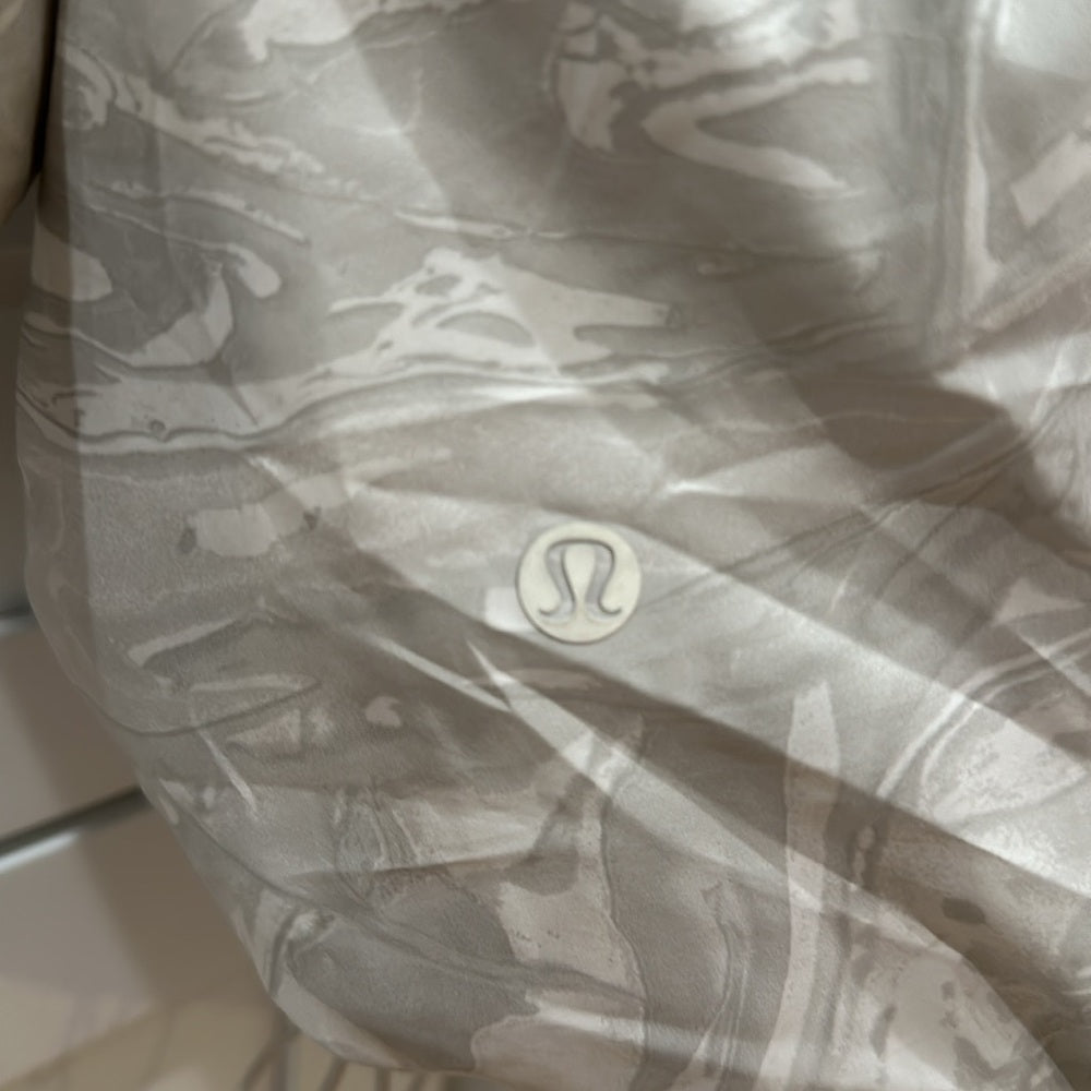 Lululemon Goose Down Jacket Size 2 – Oversized Fit Warm Winter Coat