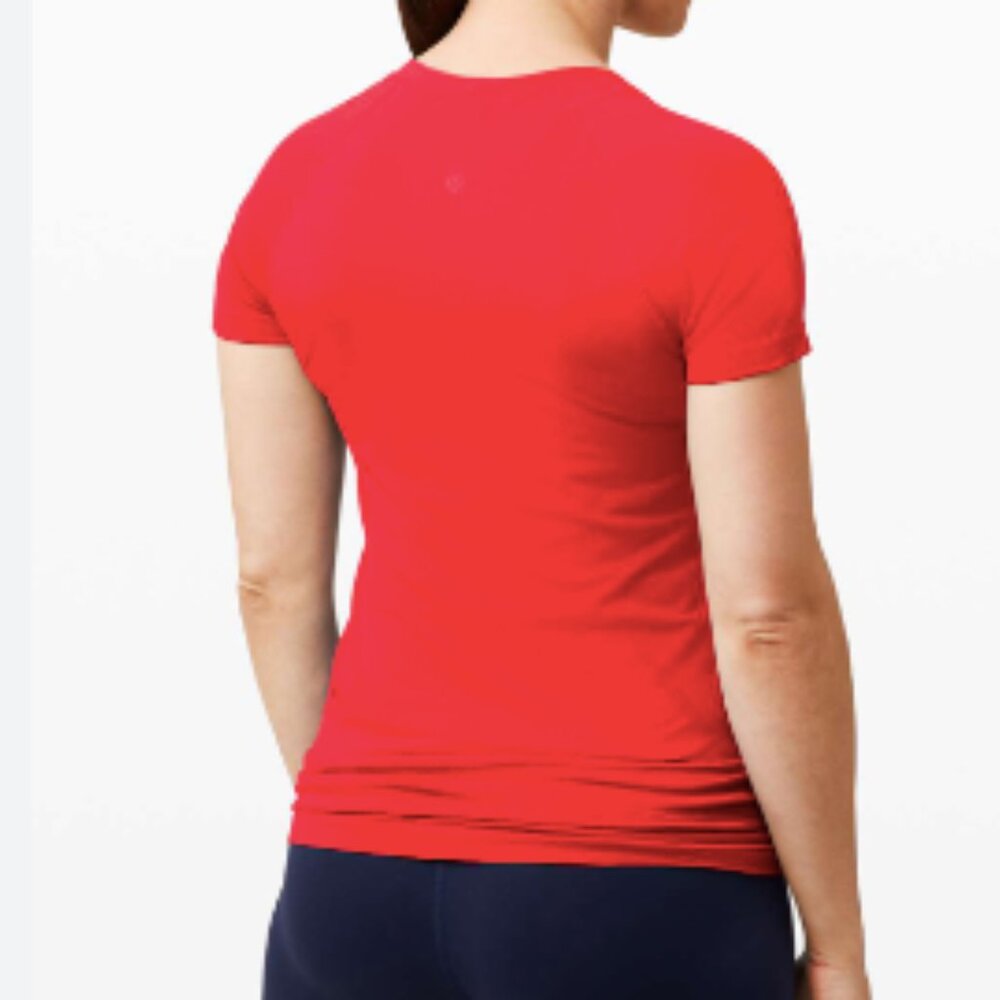 (6233)  🍋 LULULEMON RUN: Swiftly Tech Short Sleeve Crew Sz 18 **LOVED
