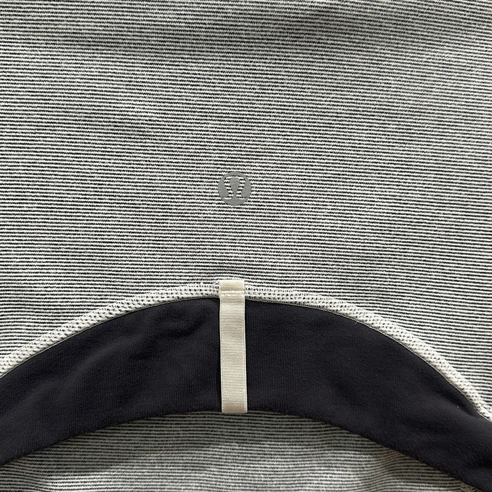 (6235) LULULEMON Define Jacket Sz 8 EUC