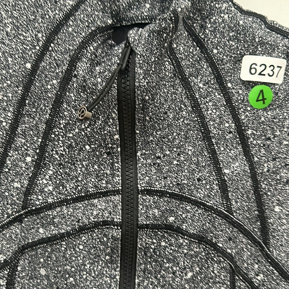(6237) LULULEMON Define Jacket Sz 4 EUC Luminesce Splatter White Black