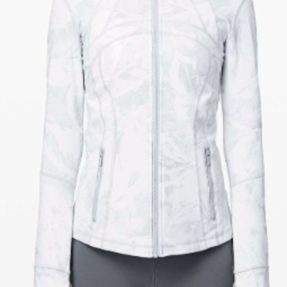 (6239) LULULEMON Define Jacket Sz 4 *EUC