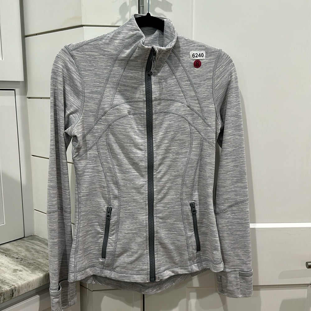 (6240) LULULEMON Define Jacket Sz 8 *EUC