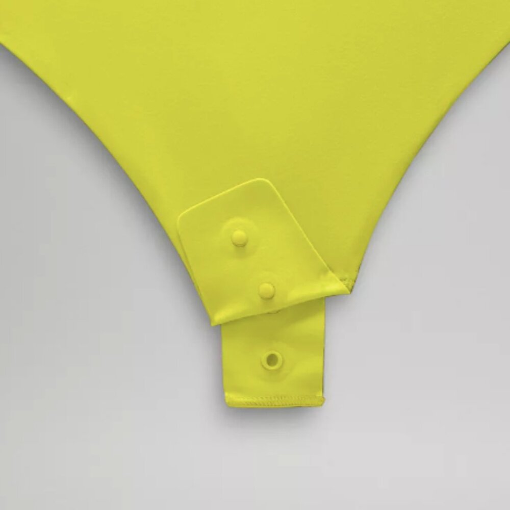 (6246) Wundermost Ultra-Soft Nulu Square-Neck Sleeveless Bodysuit in LARGE