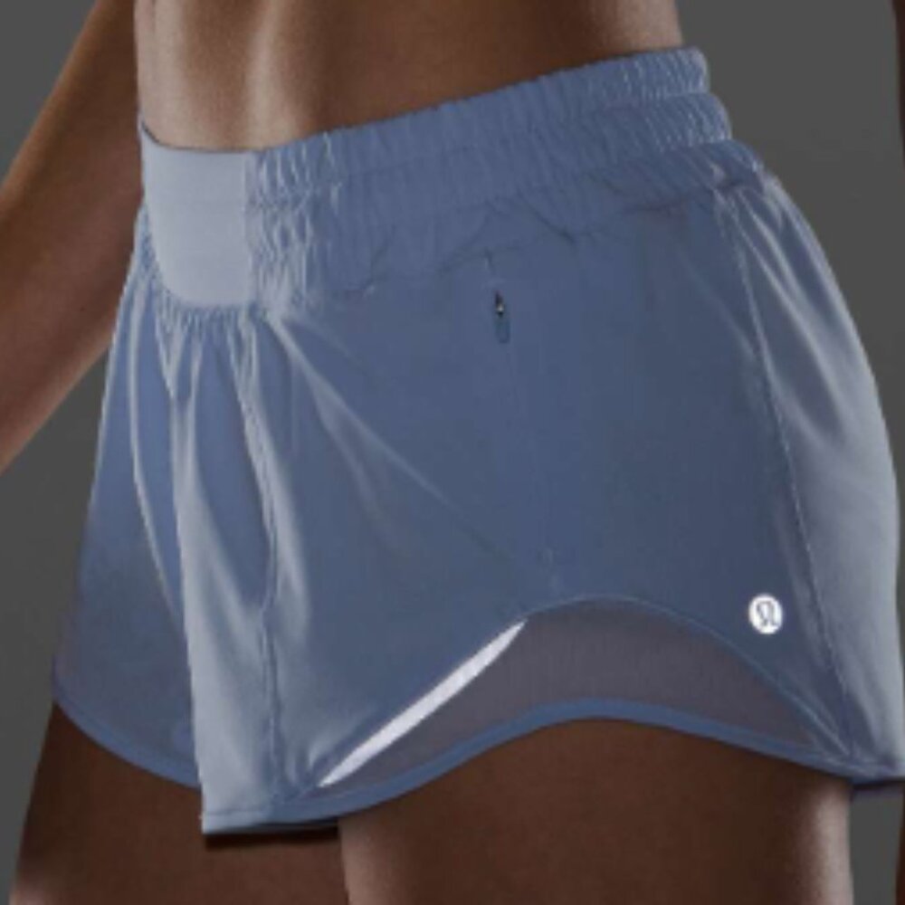 (6261) LULULEMON Hotty Hot High-Rise Lined Short 2.5" in Sz 6 *Loved *Blue linen