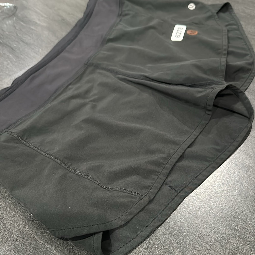 (6278) LULULEMON Run: Speed Short (4") in Sz 10 *BLACK