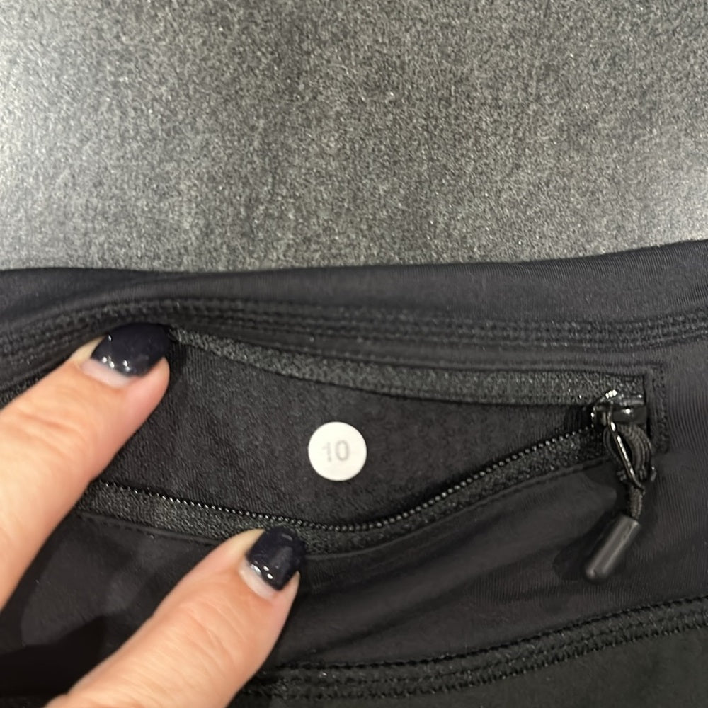 (6278) LULULEMON Run: Speed Short (4") in Sz 10 *BLACK