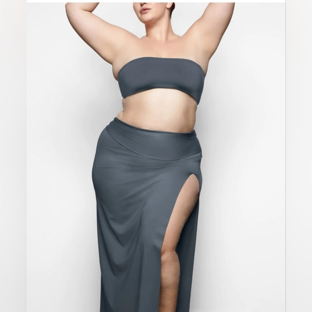 SKIMS SHAPING SWIM LONG SKIRT/ GUNMETAL/ LARGE/ NWT