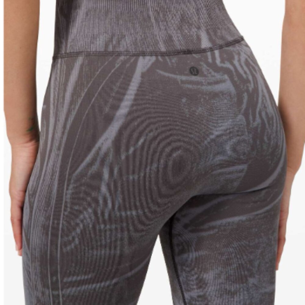 (6285) Lululemon Ebb to Street Tight *Wash Sz 6 in Stone Wash Graphite Grey
