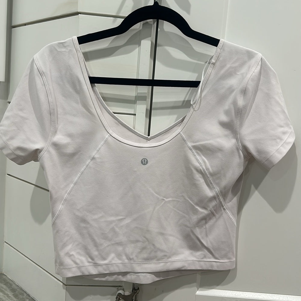 (6289) 🍋  LULULEMON ALIGN TEE P2P=18" Sz  *EUC in WHITE