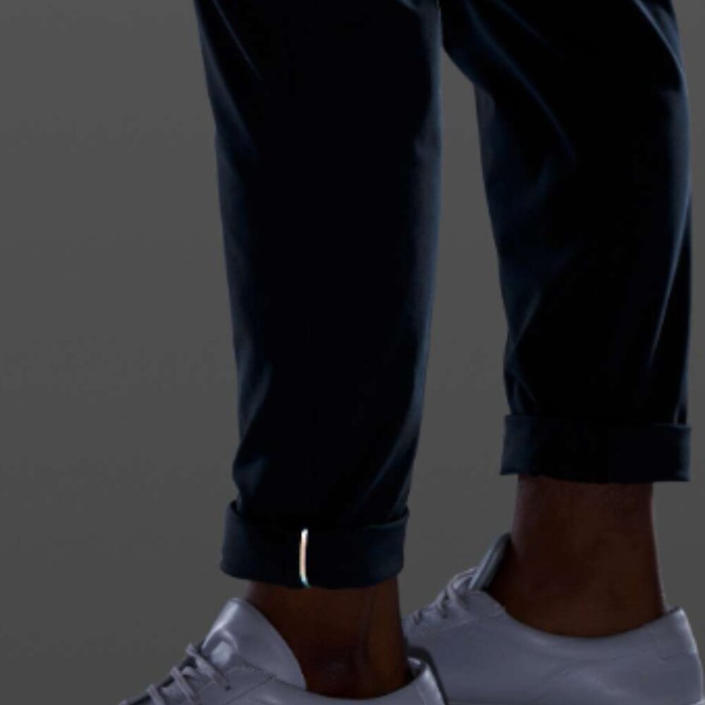 (6320) LULULEMON Commission Pant Slim 30"L *Warpstreme Sz 36W in NAVY *SOME WEAR