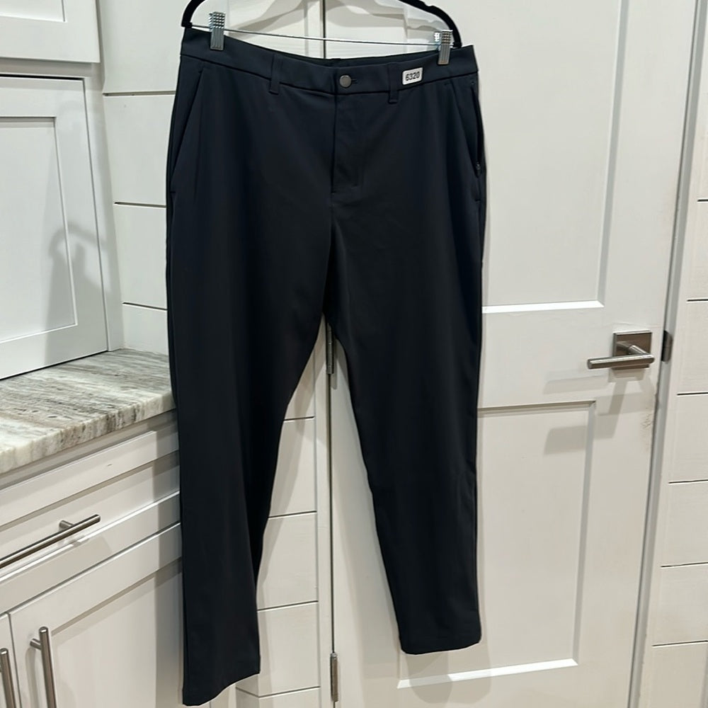 (6320) LULULEMON Commission Pant Slim 30"L *Warpstreme Sz 36W in NAVY *SOME WEAR