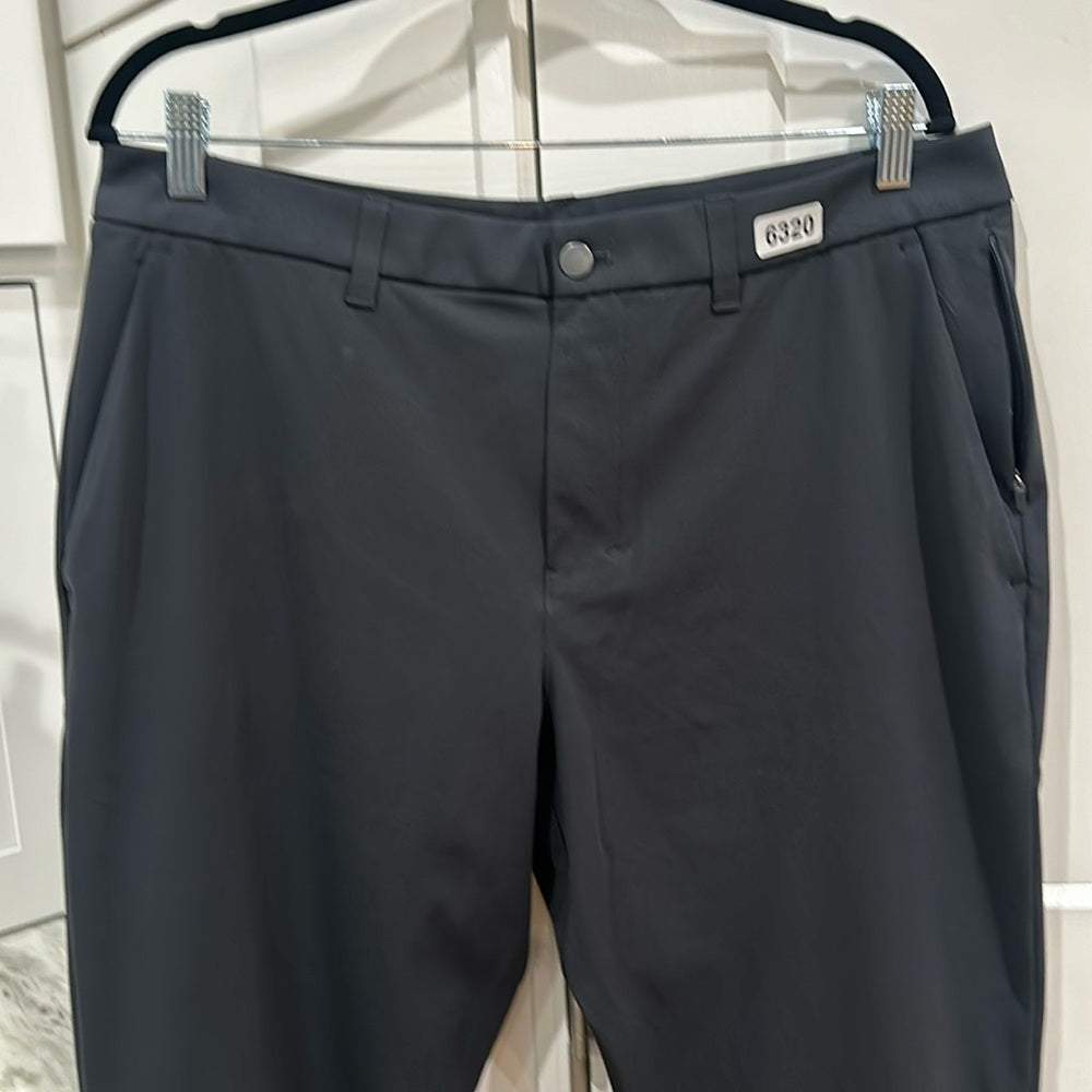(6320) LULULEMON Commission Pant Slim 30"L *Warpstreme Sz 36W in NAVY *SOME WEAR