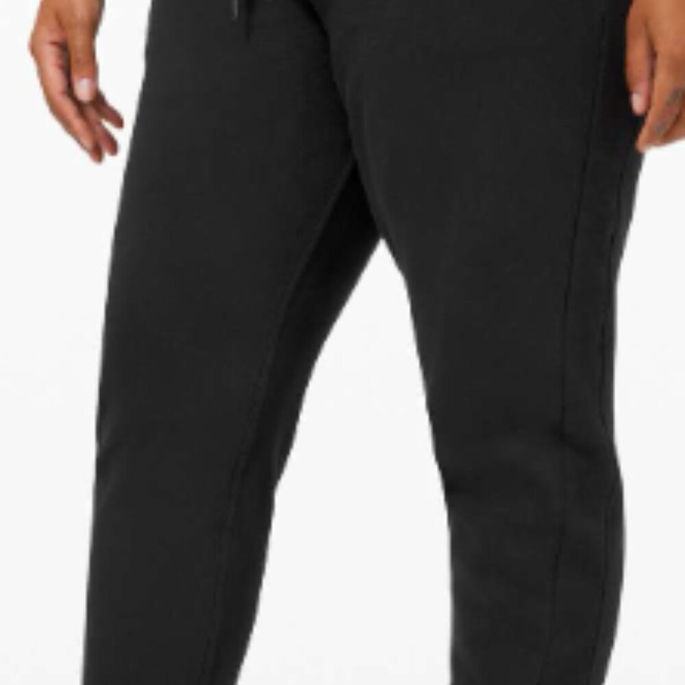 (6321) LULULEMON SCUBA JOGGERS in SZ 6 in BLACK