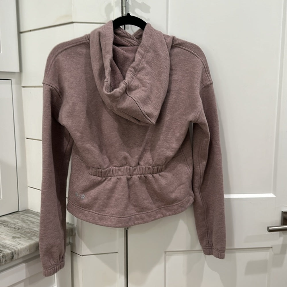 (6333) LULULEMON Stronger as One Cropped Hoodie *lululemon X Barrys *RARE