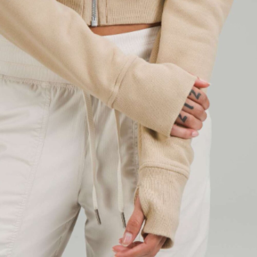 (6344) LULULEMON Scuba Full-Zip Cropped Hoodie Sz 6 in Trench