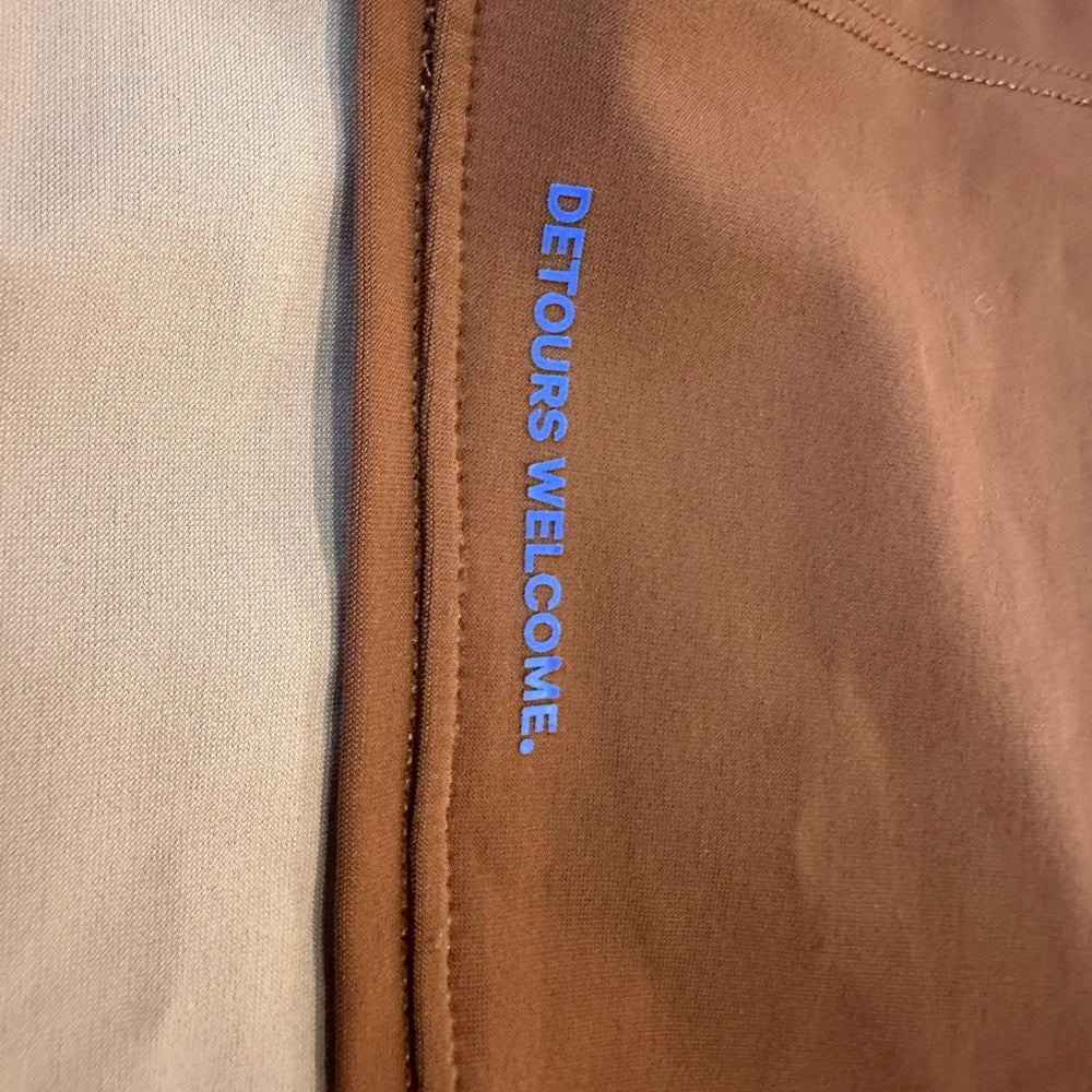 (0001) LULULEMON Hike to Swim SHorts 6" in Sz 6