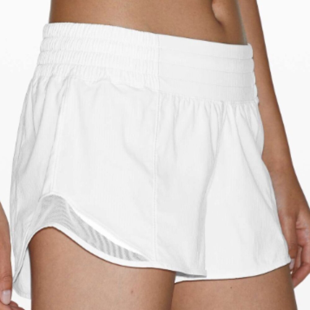 (6352) Lululemon Hotty Hot Short *High-Rise 2.5" in Sz 12