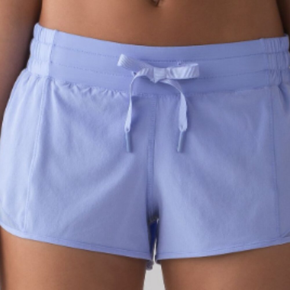 (6357) Lululemon Hotty Hot Short (2 1/2" ) Hydrangea Blue Sz 4